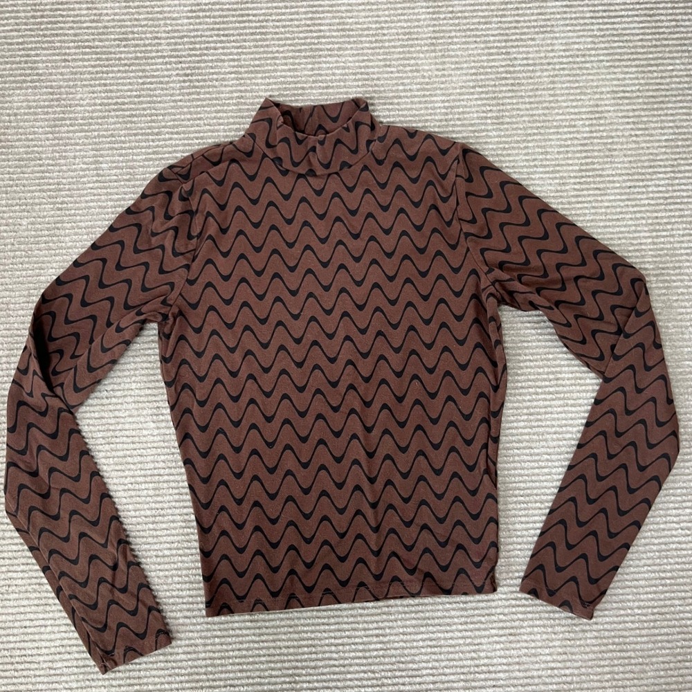 Hollister Brown Black Wavy Swirl Mock Neck Long Sleeve Top Small